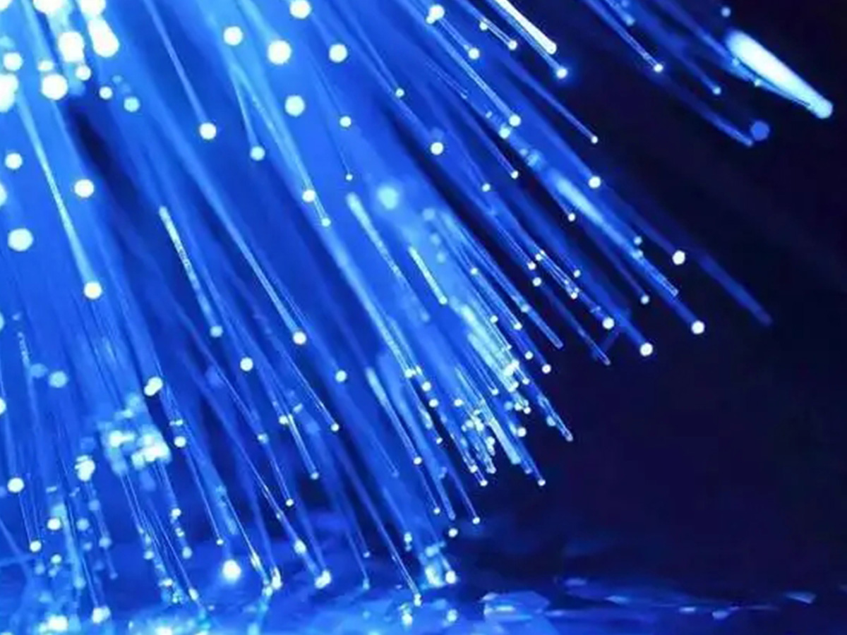 The acceleration of the application of G.654E fiber optic by the operator is related to centralized